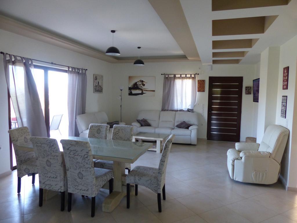 Villa Ikaros Kalamitsi Amygdali Номер фото